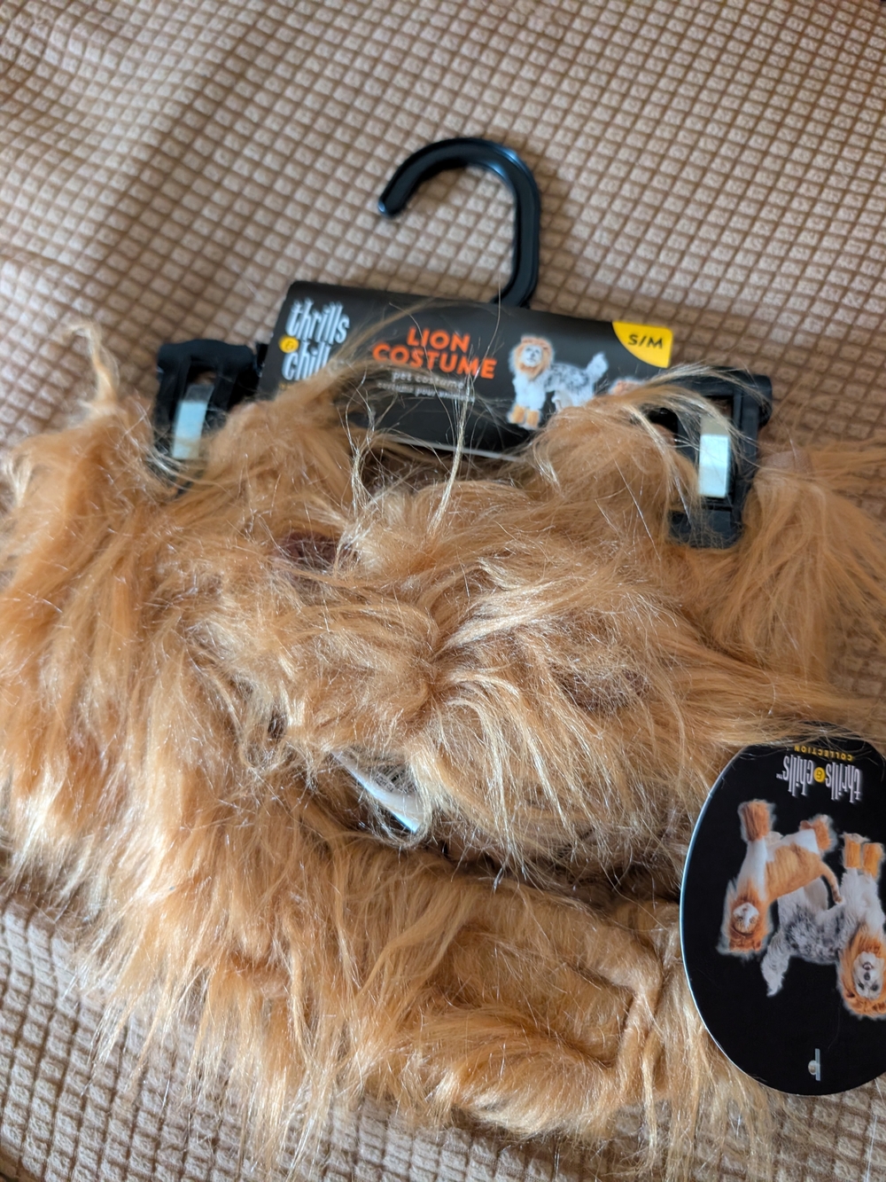 NWT Thrills & Chills Lion Dog Costume - Faux Fur Pet Outfit (S/M)